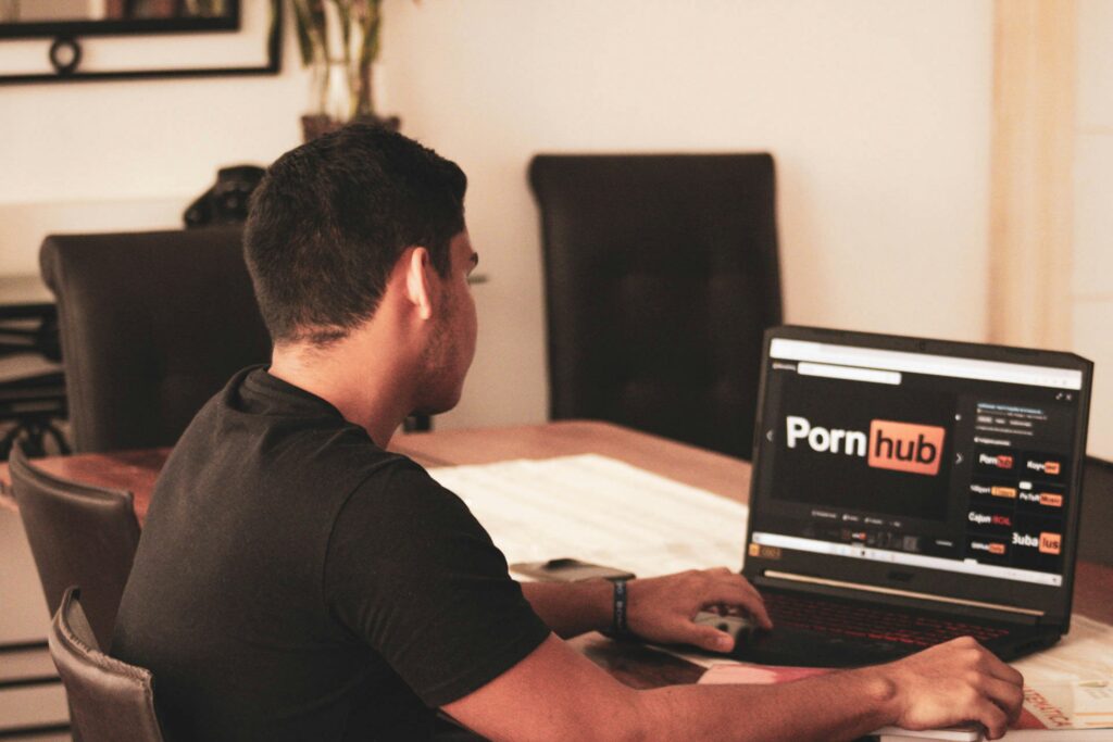 Free Porn Sites vs Premium Platforms